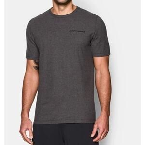 NWT Under Armour Heatgear Loose Fit Tshirt - Men's Large Gray & Black Stripe